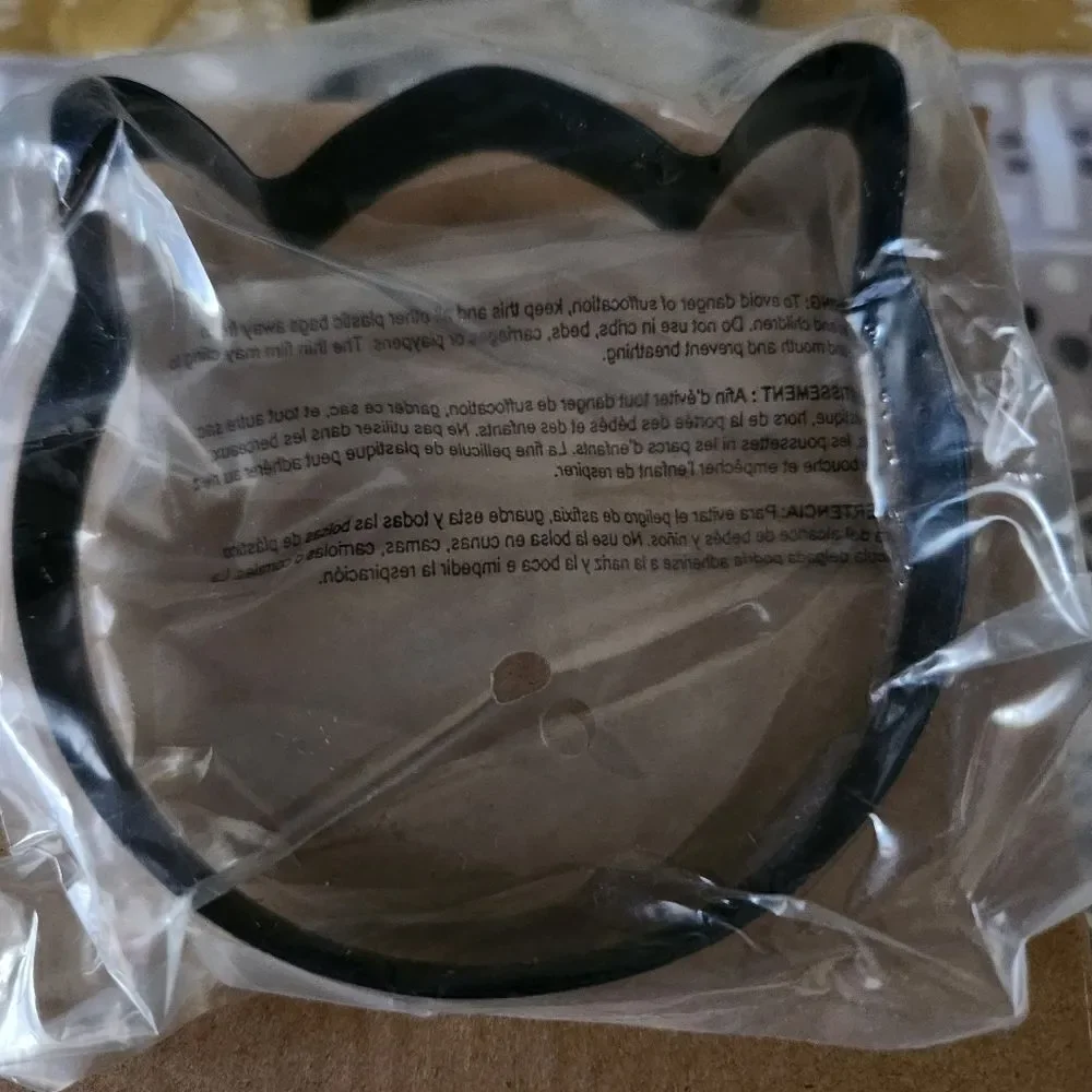 Avon Set of 4 Spring Breakfast Molds (2) Flower, Butterfly, Bunny NIB